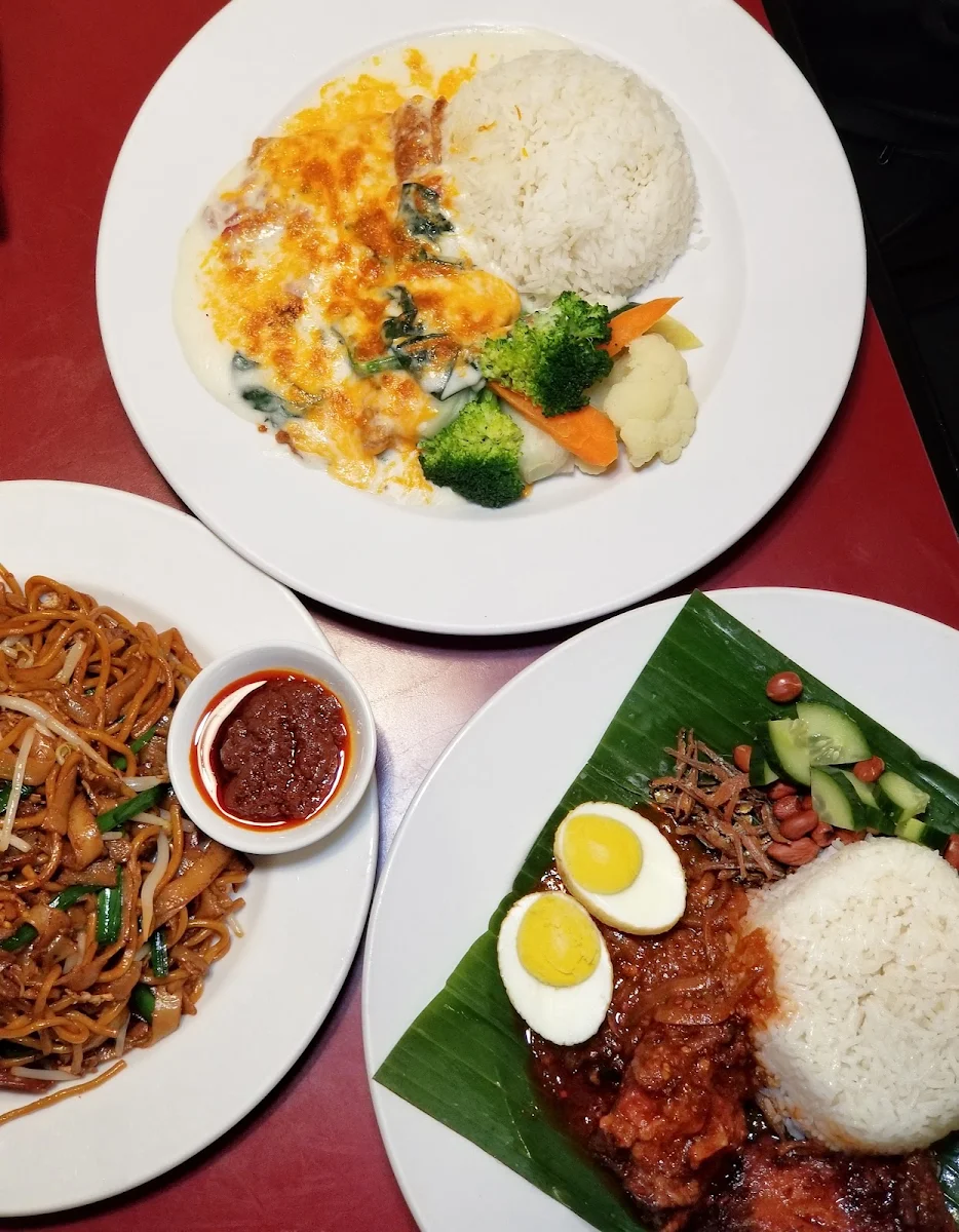 椰酱饭 nasi lemak coconut rice